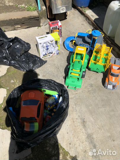 Игрушки для мальчика пакетом
