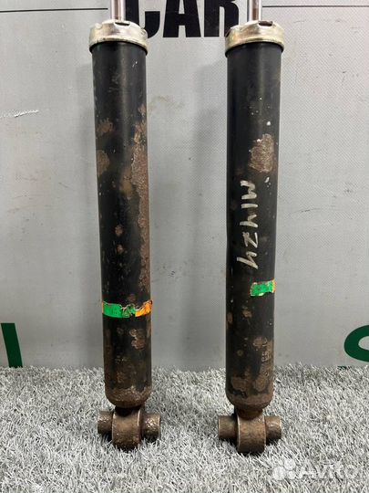 Амортизатор задний Toyota Auris 2013