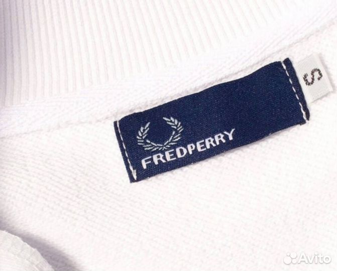 Олимпийка Fred Perry белая с ласпасами