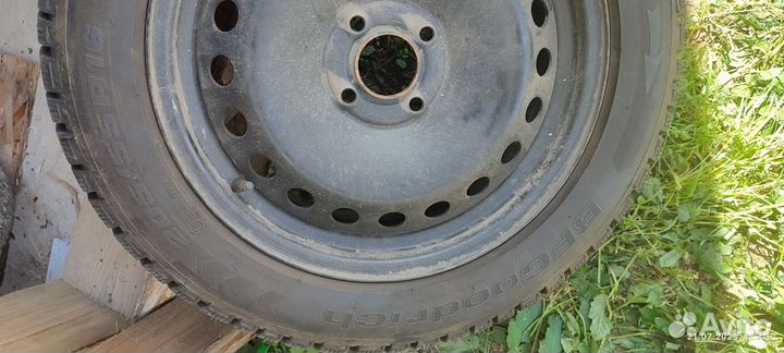 Bfgoodrich G-Force Stud 205/55 R16