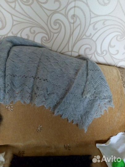 Женские пуховые платки и шарфы новые