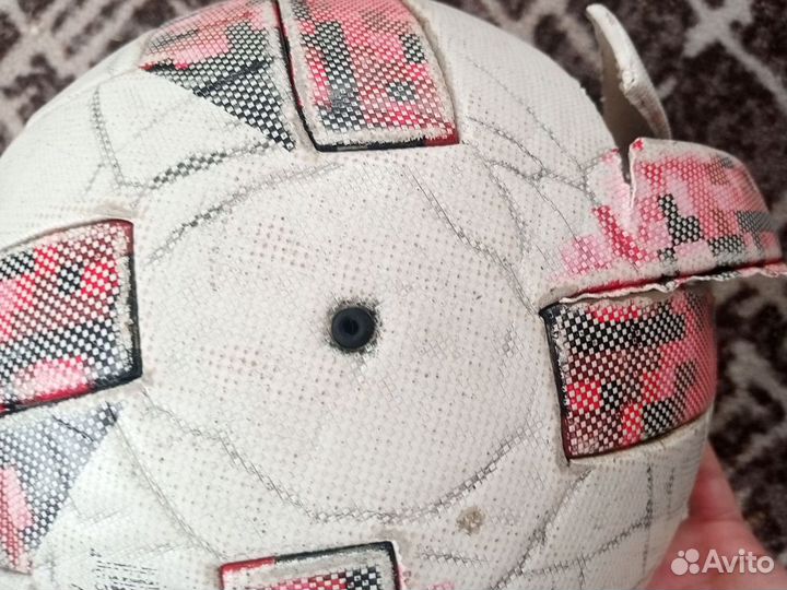 Футбольный мяч adidas telstar fifa 2018