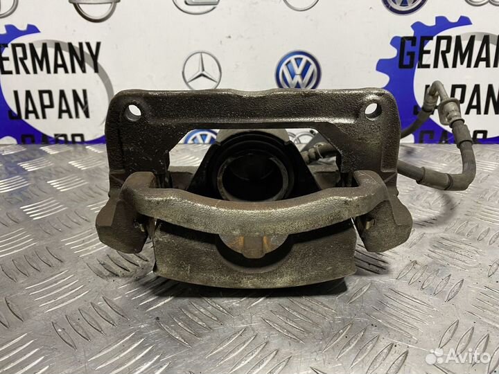 Передний правый суппорт Mazda 6 GH