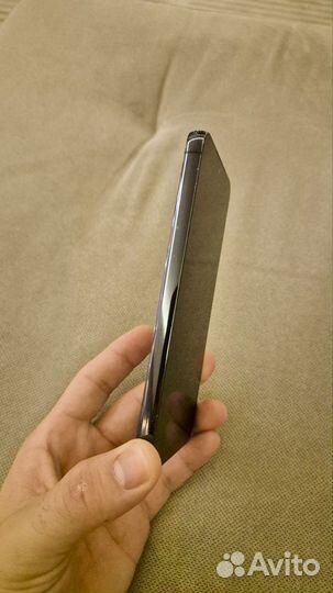 Samsung Galaxy S23, 8/256 ГБ