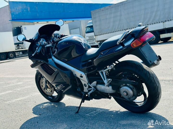 Honda VFR 750 F из Европы. Без пробега по РФ