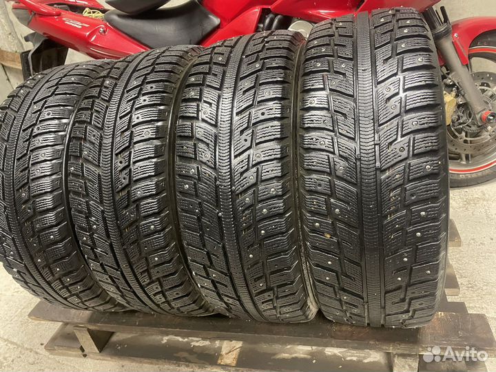 Kumho I'Zen KW22 215/60 R16 99T