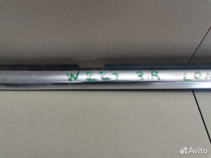 Накладка стекла заднего правого Mercedes-Benz S-Cl