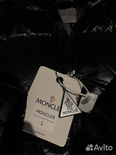 Пуховик moncler