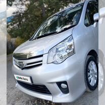 Toyota Noah 2.0 CVT, 2012, 295 000 км, с пробегом, цена 1 995 000 руб.