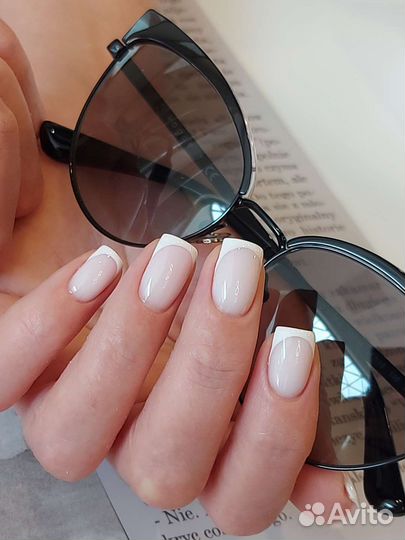 Маникюр педикюр