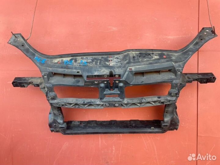 Передняя панель телевизор Vw Jetta седан BXE 2006