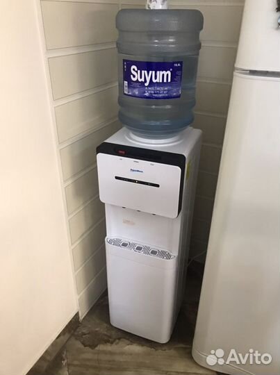 Куллер с кнопкой защиты от детей