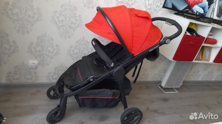 Прогулочная коляска Recaro