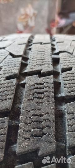 Toyo Observe Garit GIZ 205/60 R16 92Q