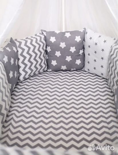 Комплект в кроватку 23 предмета бортики