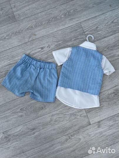 Костюм тройка