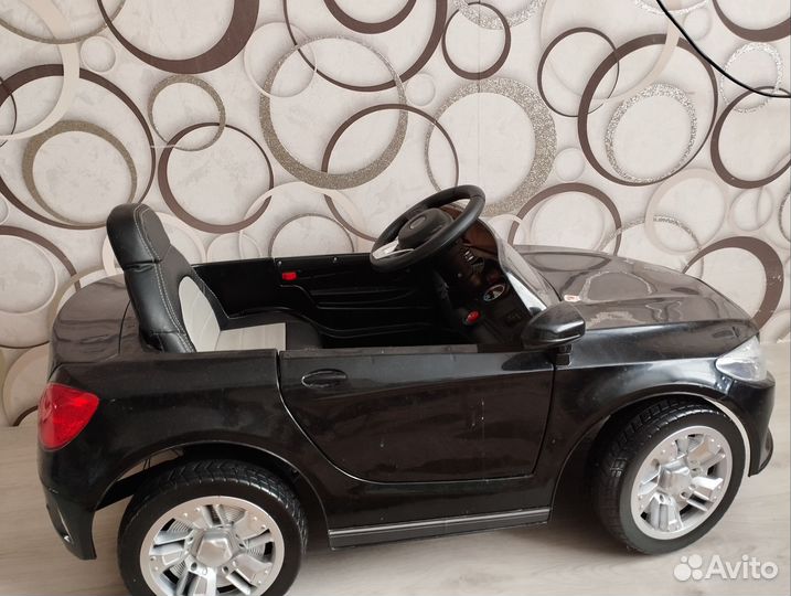 Детский электромобиль