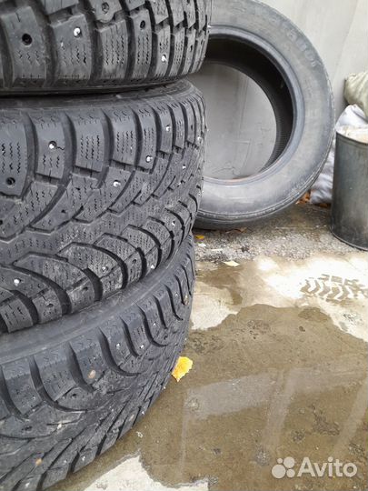 Pirelli Formula Ice 215/60 R17