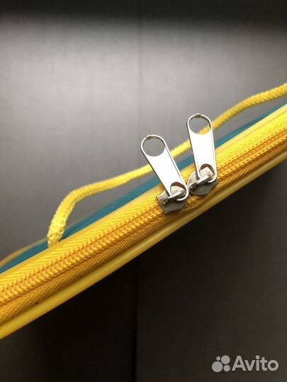 Папка для документов А4 с ручками,на молнии,новая