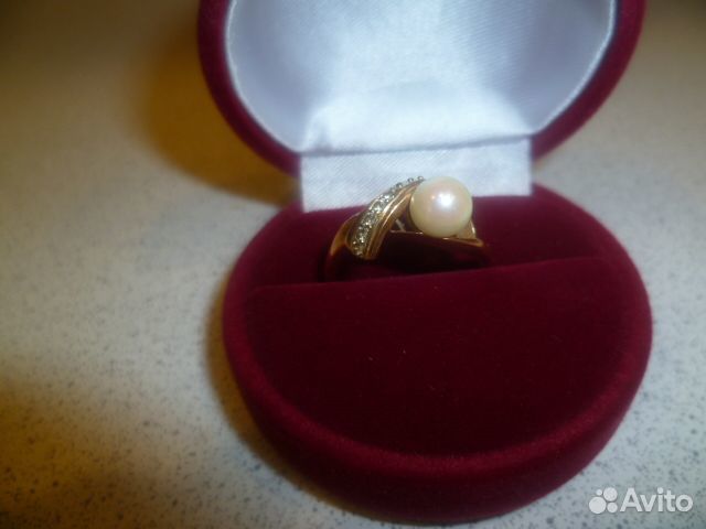 Кольцо с бриллиантами и жемчугом