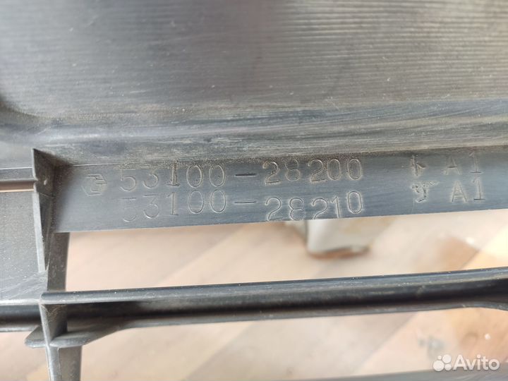 Решётка радиатора Toyota Lite Ace Noah