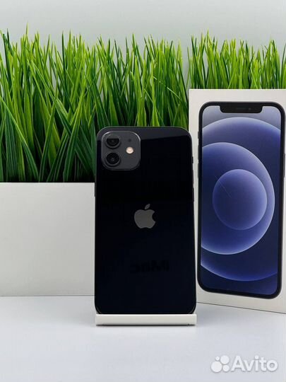 iPhone 12, 64 ГБ