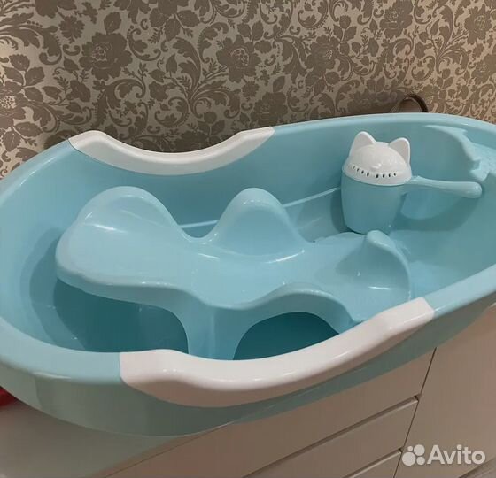 Ванночка для купания новорожденного