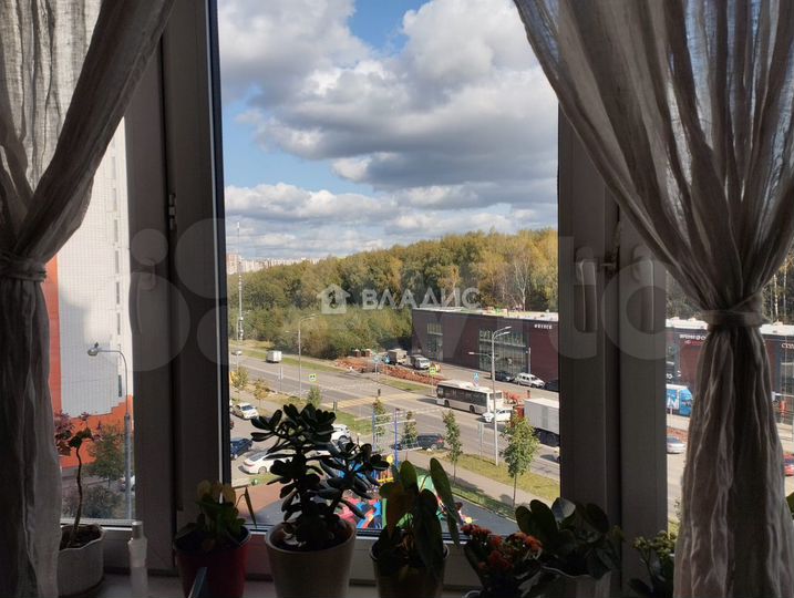 3-к. квартира, 72 м², 5/17 эт.