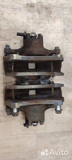 Суппорта и диски передняя Mitsubishi Lancer 10