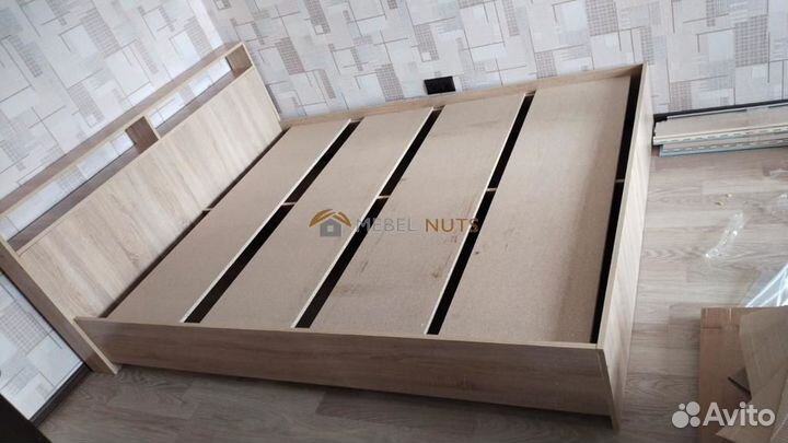 Кровать двуспальная