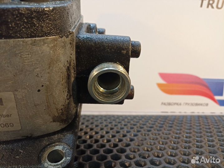 Гидромотор привода вентилятора Man TGX