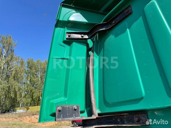 Спойлер кабины левый Mercedes-Benz Actros 4 (MP4)