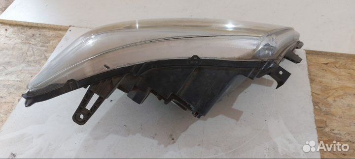 Фара галогеновая передняя левая Nissan Pathfinder