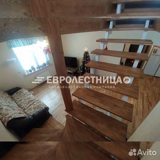 Лестница на второй этаж