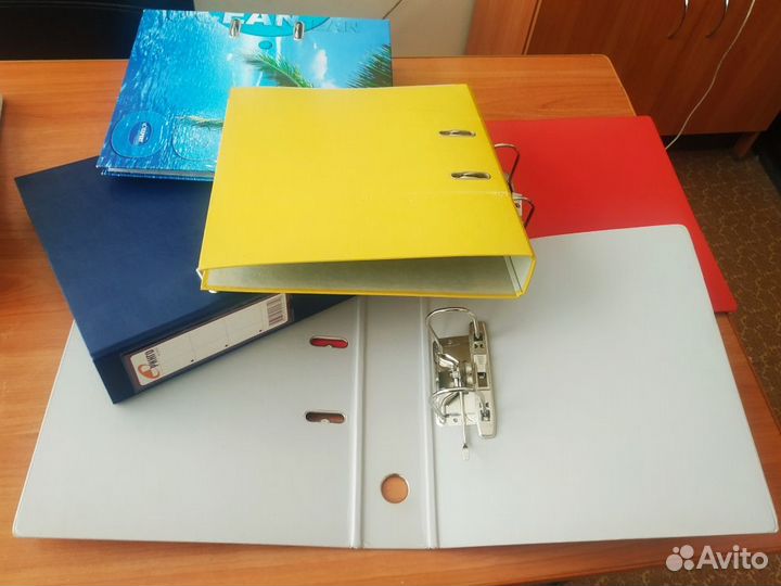 Папки с металлическими скоросшивателями