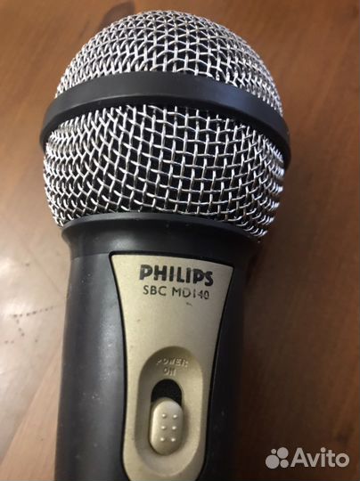 Студийный микрофон