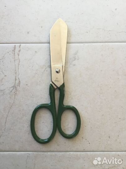 Ножницы, булавки вязальные, шпильки для волос, др