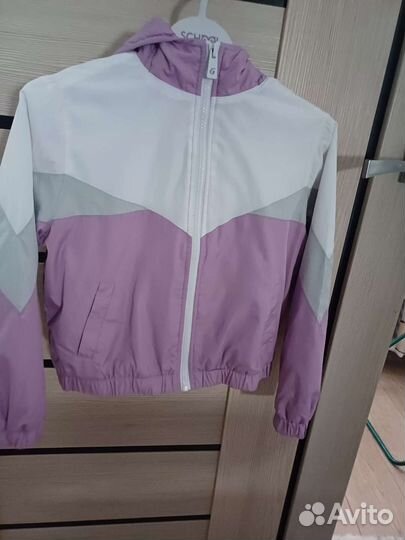 Ветровка для девочки