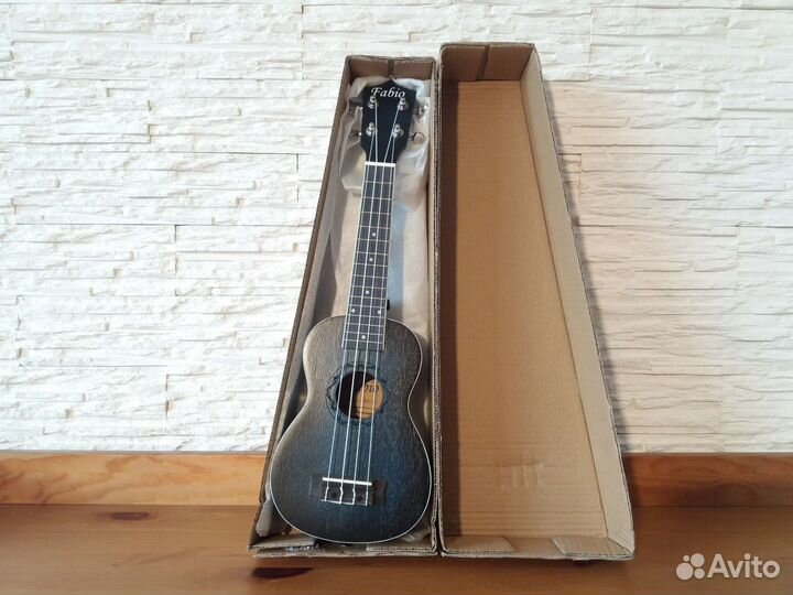 Электро-акустическая скрипка с подключением 4/4