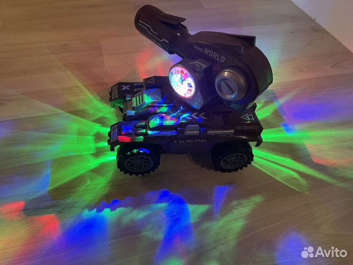 Продам трассу и танк