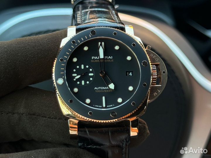 Часы Panerai Luminor Submersible