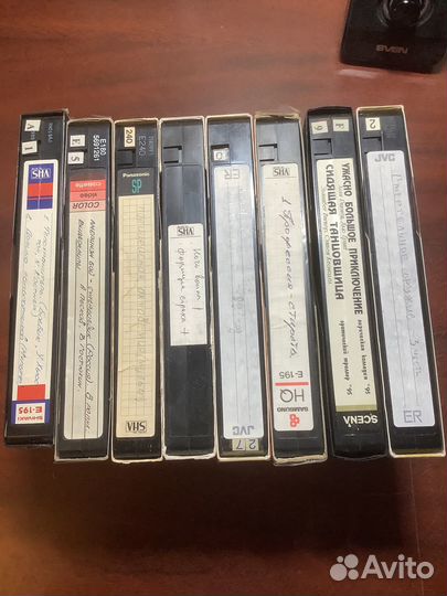 Видеокассеты с фильмами