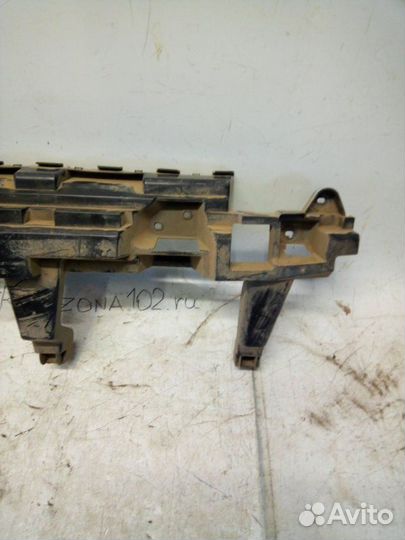 Усилитель бампера задний Renault Kaptur 1 2016