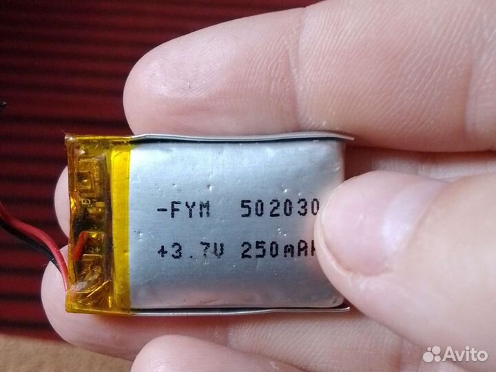 Литионный акумулятор