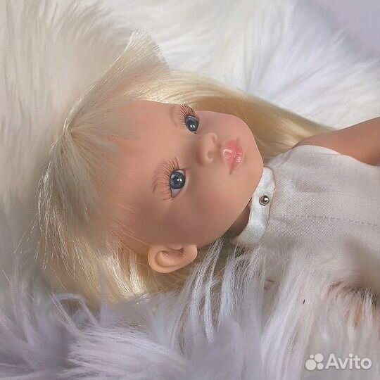 Куколка Маника с челкой 32 см (Паола Рейна)