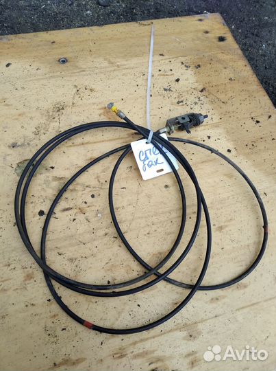 Трос открывания лючка бензобака Kia spectra