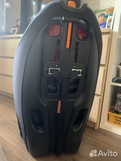 Автомобильное кресло chicco