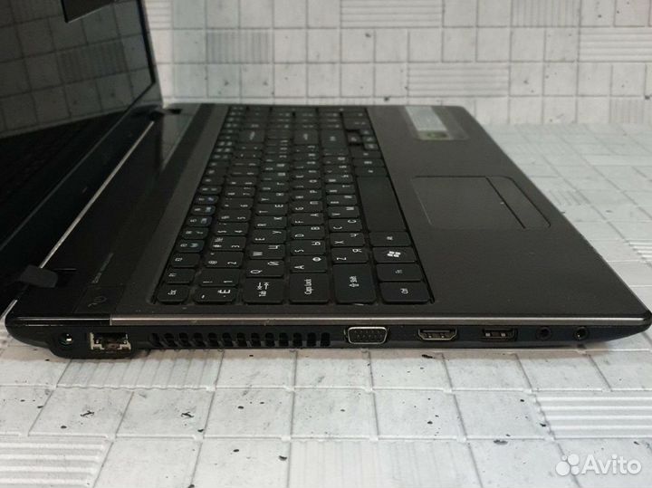 Ноутбук Acer aspire 5560G A4-3300M / 4 Gb б/у