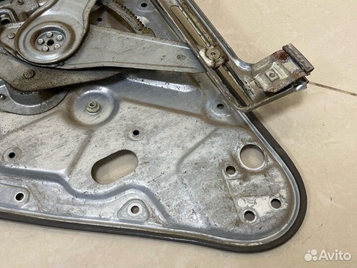 Стеклоподъемник задний левый Ford Focus DB 1.8L