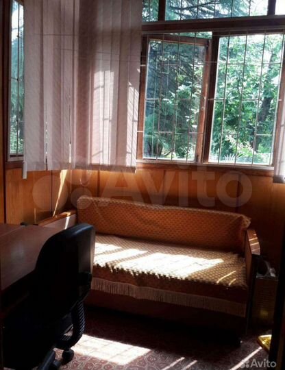 2-к. квартира, 44 м², 1/4 эт.